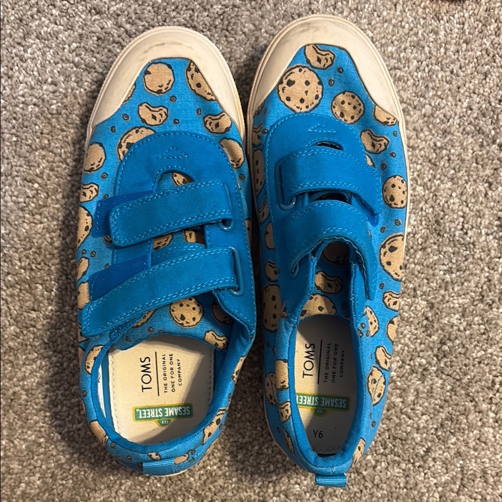 TOMS Kids Blue and Tan Cookie Sneakers